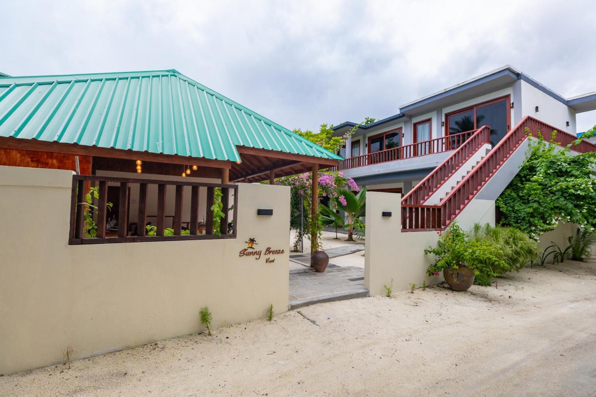 Sunny Breeze View Hotel Hangnaameedhoo ภายนอก รูปภาพ